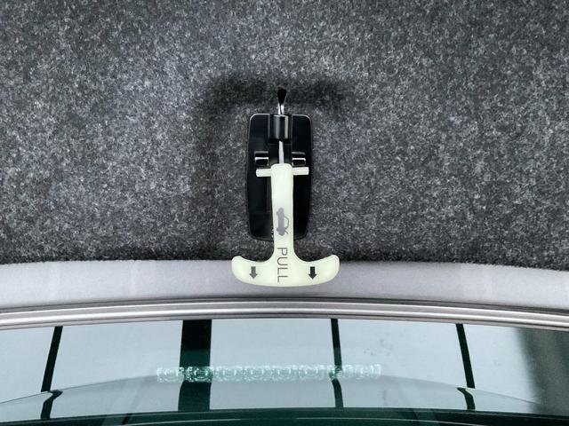 スカイライン 200GT-tタイプSP サンルーフ/黒革/アラウンドビュー/衝突軽減/追従クルコン/車線逸脱防止支援/後側方検知/後側方衝突防止/LEDヘッドランプ/ハイビームアシスト/前席シートヒーター/前席パワーシート/ナビ/ドラレコ(68枚目)