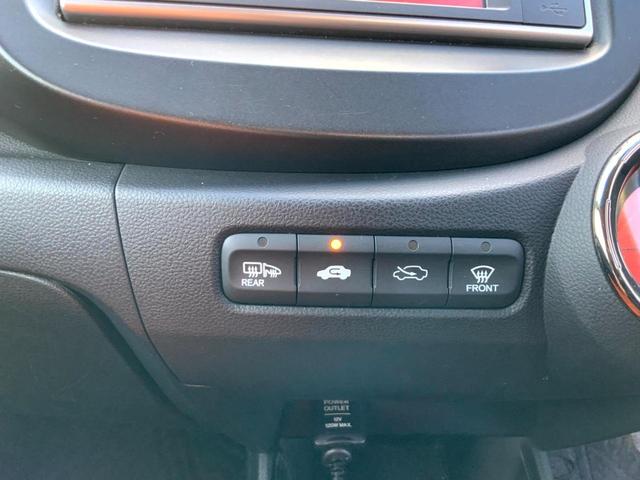 フィット RS 自社ユーザー買取車/6速MT/HIDヘッド/Fフォグランプ/16インチAW/シートヒーター/純正ナビ/ワンセグTV/DVD/ビルトインETC/バックカメラ/前後ドラレコ(20枚目)