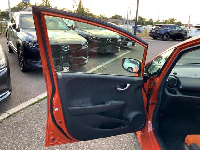 フィット RS 自社ユーザー買取車/6速MT/HIDヘッド/Fフォグランプ/16インチAW/シートヒーター/純正ナビ/ワンセグTV/DVD/ビルトインETC/バックカメラ/前後ドラレコ(36枚目)