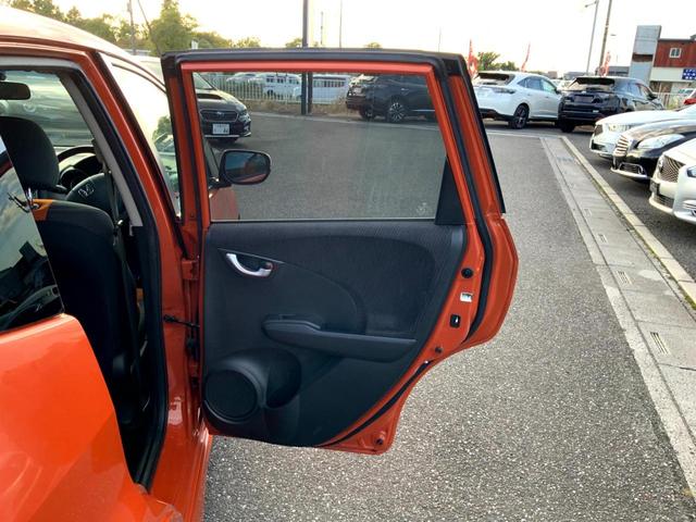 フィット RS 自社ユーザー買取車/6速MT/HIDヘッド/Fフォグランプ/16インチAW/シートヒーター/純正ナビ/ワンセグTV/DVD/ビルトインETC/バックカメラ/前後ドラレコ(40枚目)