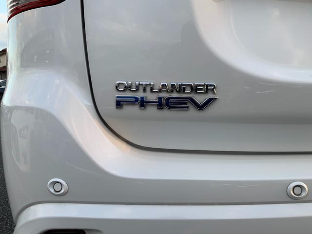 アウトランダーPHEV Gセーフティパッケージ 4WD ETC 全周囲カメラ クリアランスソナー オートクルーズコントロール レーンアシスト 衝突被害軽減システム ナビ TV オートライト LEDヘッドランプ アルミホイール スマートキー(46枚目)