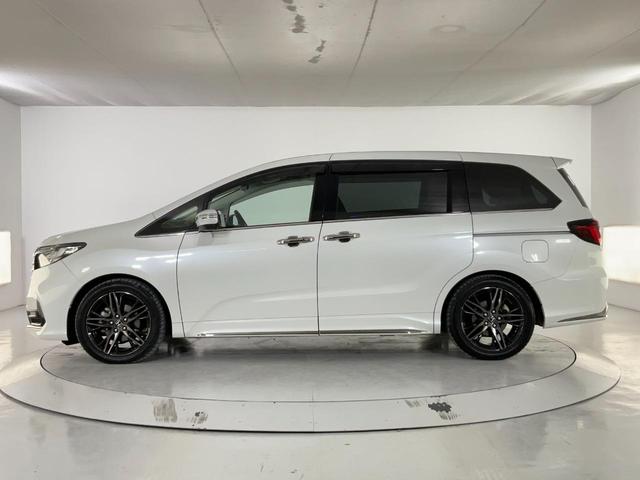 オデッセイハイブリッド e:HEVアブソルート・EX 10型インターナビ/フリップダウン/ETC2.0/前後ドラレコ/マルチビュー/衝突軽減/追従クルコン/誤発進抑制/LKAS/後側方警戒/電動Bドア/両パワスラ/リアAAC/前席Pシート・シートヒーター(4枚目)