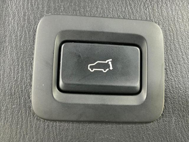 ご覧いただきありがとうございます♪気になったお車がありましたらお気軽にお電話をください♪