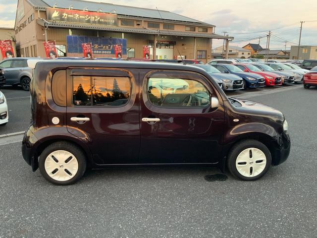 キューブ １５Ｘ　Ｖセレクション　自社ユーザー買取車／ホワイトパールルーフ（ツートン）／ヴィンテージキャメルインテリア／フォグライト／プラズマクラスター付きＡＡＣ／インテリジェントキー・Ｐスタート／純正ナビ／フルセグ／Ｂカメラ／ＥＴＣ（14枚目）