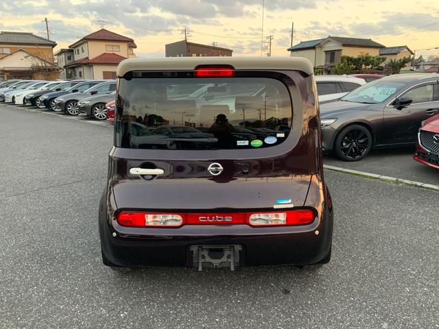 キューブ １５Ｘ　Ｖセレクション　自社ユーザー買取車／ホワイトパールルーフ（ツートン）／ヴィンテージキャメルインテリア／フォグライト／プラズマクラスター付きＡＡＣ／インテリジェントキー・Ｐスタート／純正ナビ／フルセグ／Ｂカメラ／ＥＴＣ（16枚目）