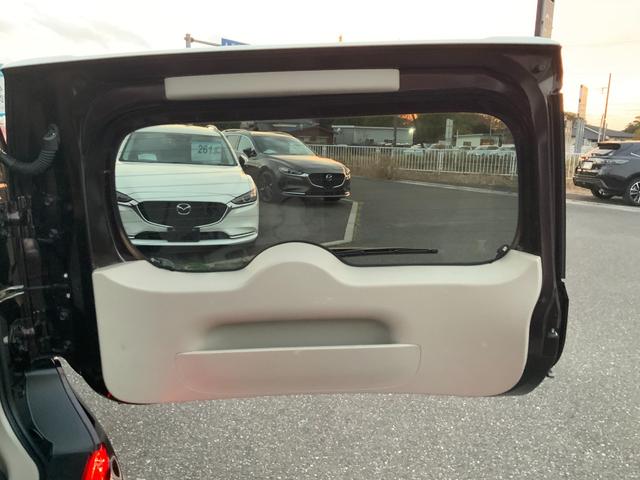 キューブ １５Ｘ　Ｖセレクション　自社ユーザー買取車／ホワイトパールルーフ（ツートン）／ヴィンテージキャメルインテリア／フォグライト／プラズマクラスター付きＡＡＣ／インテリジェントキー・Ｐスタート／純正ナビ／フルセグ／Ｂカメラ／ＥＴＣ（24枚目）