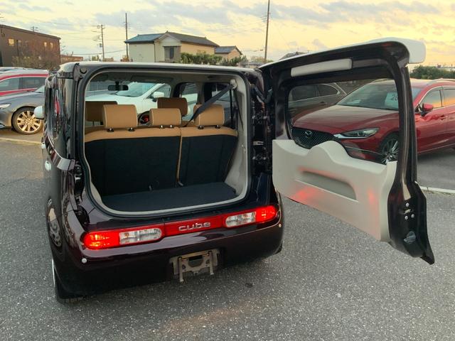 キューブ １５Ｘ　Ｖセレクション　自社ユーザー買取車／ホワイトパールルーフ（ツートン）／ヴィンテージキャメルインテリア／フォグライト／プラズマクラスター付きＡＡＣ／インテリジェントキー・Ｐスタート／純正ナビ／フルセグ／Ｂカメラ／ＥＴＣ（25枚目）