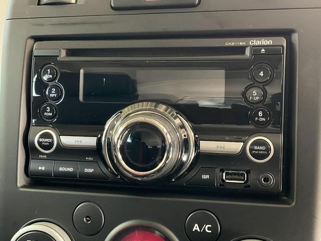 エスクード クロスアドベンチャー　４ＷＤ　ＥＴＣ　オートクルーズコントロール　サンルーフ　オートライト　ＨＩＤ　アルミホイール　スマートキー　電動格納ミラー　シートヒーター　ＡＴ　盗難防止システム　衝突安全ボディ　ＣＤ　ＵＳＢ　ＡＢＳ（16枚目）