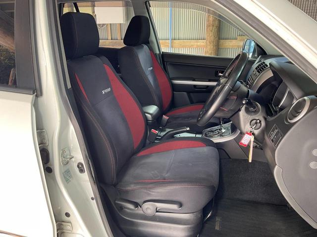 エスクード クロスアドベンチャー　４ＷＤ　ＥＴＣ　オートクルーズコントロール　サンルーフ　オートライト　ＨＩＤ　アルミホイール　スマートキー　電動格納ミラー　シートヒーター　ＡＴ　盗難防止システム　衝突安全ボディ　ＣＤ　ＵＳＢ　ＡＢＳ（25枚目）