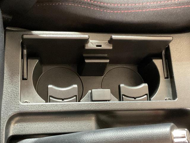 エスクード クロスアドベンチャー　４ＷＤ　ＥＴＣ　オートクルーズコントロール　サンルーフ　オートライト　ＨＩＤ　アルミホイール　スマートキー　電動格納ミラー　シートヒーター　ＡＴ　盗難防止システム　衝突安全ボディ　ＣＤ　ＵＳＢ　ＡＢＳ（28枚目）