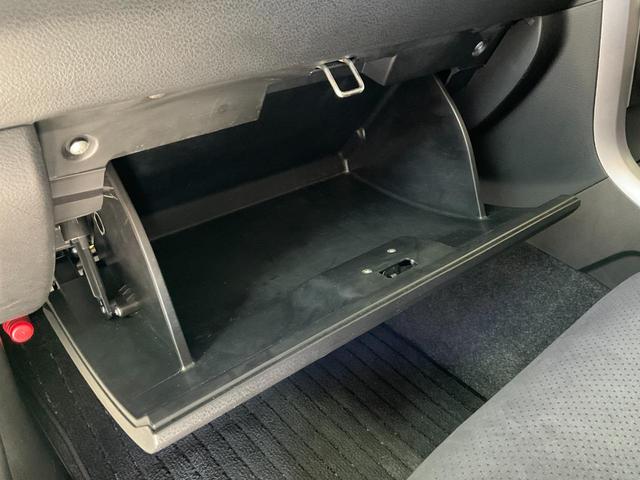 エスクード クロスアドベンチャー　４ＷＤ　ＥＴＣ　オートクルーズコントロール　サンルーフ　オートライト　ＨＩＤ　アルミホイール　スマートキー　電動格納ミラー　シートヒーター　ＡＴ　盗難防止システム　衝突安全ボディ　ＣＤ　ＵＳＢ　ＡＢＳ（32枚目）