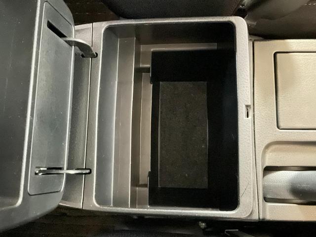 エスクード クロスアドベンチャー　４ＷＤ　ＥＴＣ　オートクルーズコントロール　サンルーフ　オートライト　ＨＩＤ　アルミホイール　スマートキー　電動格納ミラー　シートヒーター　ＡＴ　盗難防止システム　衝突安全ボディ　ＣＤ　ＵＳＢ　ＡＢＳ（51枚目）