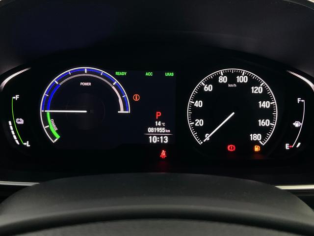 オデッセイハイブリッド ｅ：ＨＥＶアブソルート・ＥＸ　ハイブリッド　ドライブレコーダー　全周囲カメラ　ナビ　ＴＶ　両側電動スライドドア　クリアランスソナー　オートクルーズコントロール　レーンアシスト　衝突被害軽減システム　オートライト　ＬＥＤヘッドランプ（12枚目）