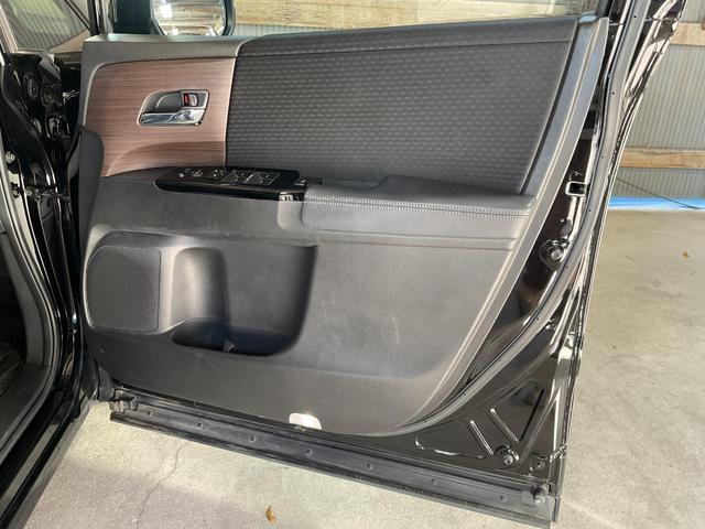 オデッセイハイブリッド ｅ：ＨＥＶアブソルート・ＥＸ　ハイブリッド　ドライブレコーダー　全周囲カメラ　ナビ　ＴＶ　両側電動スライドドア　クリアランスソナー　オートクルーズコントロール　レーンアシスト　衝突被害軽減システム　オートライト　ＬＥＤヘッドランプ（26枚目）