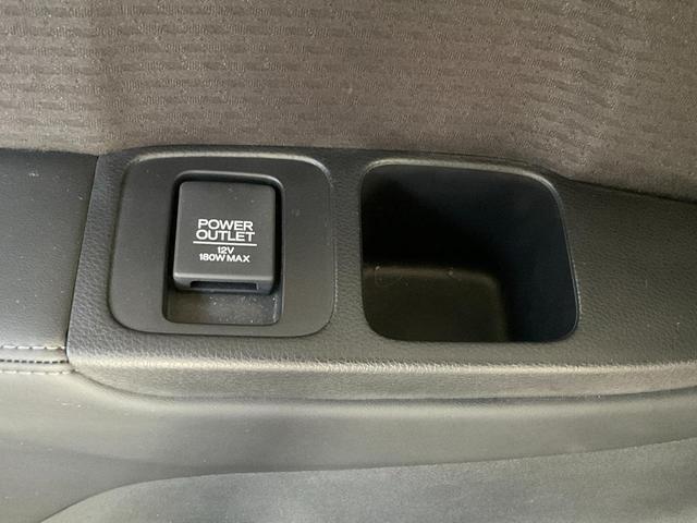 オデッセイハイブリッド ｅ：ＨＥＶアブソルート・ＥＸ　ハイブリッド　ドライブレコーダー　全周囲カメラ　ナビ　ＴＶ　両側電動スライドドア　クリアランスソナー　オートクルーズコントロール　レーンアシスト　衝突被害軽減システム　オートライト　ＬＥＤヘッドランプ（38枚目）