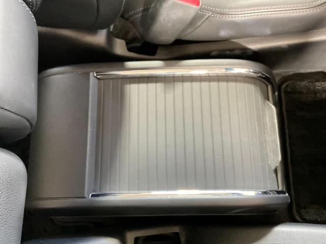 オデッセイハイブリッド ｅ：ＨＥＶアブソルート・ＥＸ　ハイブリッド　ドライブレコーダー　全周囲カメラ　ナビ　ＴＶ　両側電動スライドドア　クリアランスソナー　オートクルーズコントロール　レーンアシスト　衝突被害軽減システム　オートライト　ＬＥＤヘッドランプ（39枚目）