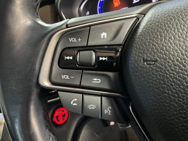 オデッセイハイブリッド ｅ：ＨＥＶアブソルート・ＥＸ　ハイブリッド　ドライブレコーダー　全周囲カメラ　ナビ　ＴＶ　両側電動スライドドア　クリアランスソナー　オートクルーズコントロール　レーンアシスト　衝突被害軽減システム　オートライト　ＬＥＤヘッドランプ（44枚目）