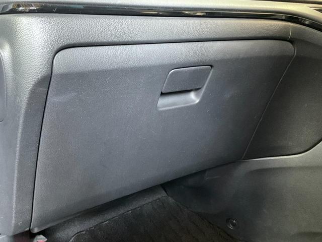 オデッセイハイブリッド ｅ：ＨＥＶアブソルート・ＥＸ　ハイブリッド　ドライブレコーダー　全周囲カメラ　ナビ　ＴＶ　両側電動スライドドア　クリアランスソナー　オートクルーズコントロール　レーンアシスト　衝突被害軽減システム　オートライト　ＬＥＤヘッドランプ（53枚目）