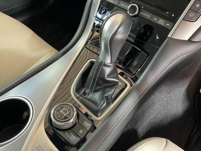 スカイライン ３５０ＧＴハイブリッドタイプＳＰクールエクスクルシブ　ドライブレコーダー　ＥＴＣ　クリアランスソナー　オートクルーズコントロール　衝突被害軽減システム　全周囲カメラ　ナビ　アルミホイール　オートライト　ＬＥＤヘッドランプ　ＡＴ　シートヒーター（18枚目）