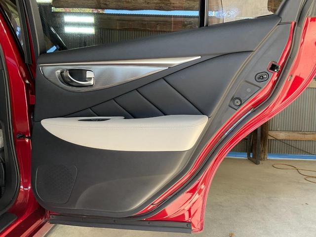 スカイライン ３５０ＧＴハイブリッドタイプＳＰクールエクスクルシブ　ドライブレコーダー　ＥＴＣ　クリアランスソナー　オートクルーズコントロール　衝突被害軽減システム　全周囲カメラ　ナビ　アルミホイール　オートライト　ＬＥＤヘッドランプ　ＡＴ　シートヒーター（40枚目）