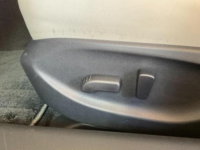 スカイライン ３５０ＧＴハイブリッドタイプＳＰクールエクスクルシブ　ドライブレコーダー　ＥＴＣ　クリアランスソナー　オートクルーズコントロール　衝突被害軽減システム　全周囲カメラ　ナビ　アルミホイール　オートライト　ＬＥＤヘッドランプ　ＡＴ　シートヒーター（43枚目）