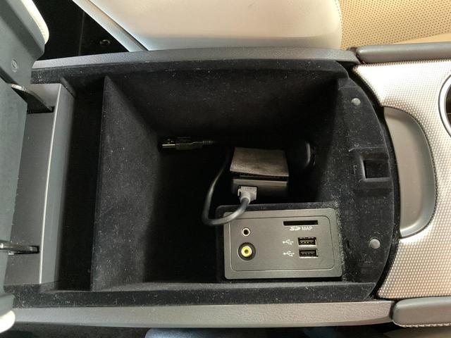 スカイライン ３５０ＧＴハイブリッドタイプＳＰクールエクスクルシブ　ドライブレコーダー　ＥＴＣ　クリアランスソナー　オートクルーズコントロール　衝突被害軽減システム　全周囲カメラ　ナビ　アルミホイール　オートライト　ＬＥＤヘッドランプ　ＡＴ　シートヒーター（56枚目）