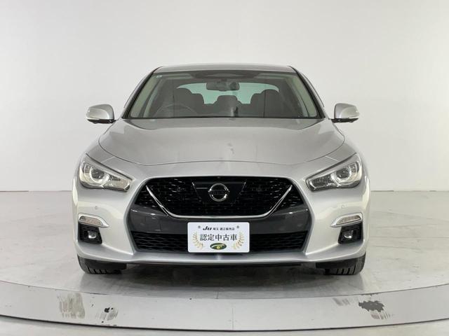 スカイライン ハイブリッド　ＧＴ　タイプＰ　４ＷＤ　ドライブレコーダー　クリアランスソナー　オートクルーズコントロール　衝突被害軽減システム　全周囲カメラ　ナビ　ＴＶ　アルミホイール　オートライト　ＬＥＤヘッドランプ　ＡＴ　シートヒーター（3枚目）