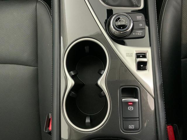 スカイライン ハイブリッド　ＧＴ　タイプＰ　４ＷＤ　ドライブレコーダー　クリアランスソナー　オートクルーズコントロール　衝突被害軽減システム　全周囲カメラ　ナビ　ＴＶ　アルミホイール　オートライト　ＬＥＤヘッドランプ　ＡＴ　シートヒーター（43枚目）