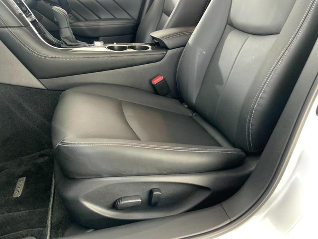 スカイライン ハイブリッド　ＧＴ　タイプＰ　４ＷＤ　ドライブレコーダー　クリアランスソナー　オートクルーズコントロール　衝突被害軽減システム　全周囲カメラ　ナビ　ＴＶ　アルミホイール　オートライト　ＬＥＤヘッドランプ　ＡＴ　シートヒーター（57枚目）