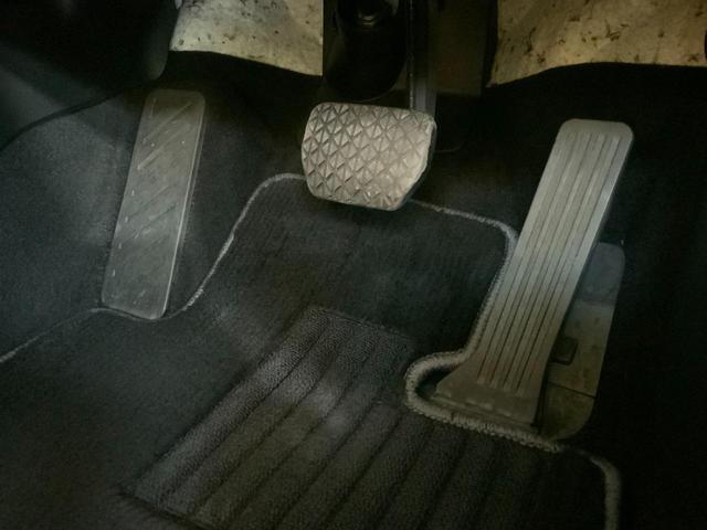 ＭＡＺＤＡ６セダン ＸＤ　２０ｔｈアニバーサリーエディション　ドライブレコーダー　クリアランスソナー　レーンアシスト　オートクルーズコントロール　衝突被害軽減システム　全周囲カメラ　ＴＶ　アルミホイール　オートライト　ＬＥＤヘッドランプ　サンルーフ　ＡＴ（38枚目）