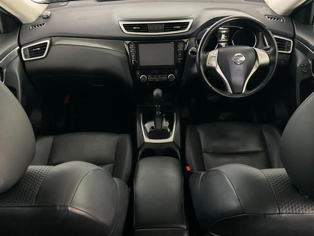 エクストレイル ２０Ｘ　ブラックエクストリーマーＸ　４ＷＤ　ドライブレコーダー　クリアランスソナー　サンルーフ　ＴＶ　オートライト　ＬＥＤヘッドランプ　アルミホイール　スマートキー　シートヒーター　ＣＶＴ　盗難防止システム　衝突安全ボディ　ＣＤ（13枚目）