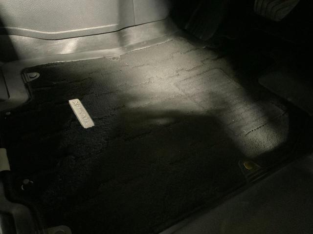 エクストレイル ２０Ｘ　ブラックエクストリーマーＸ　４ＷＤ　ドライブレコーダー　クリアランスソナー　サンルーフ　ＴＶ　オートライト　ＬＥＤヘッドランプ　アルミホイール　スマートキー　シートヒーター　ＣＶＴ　盗難防止システム　衝突安全ボディ　ＣＤ（24枚目）