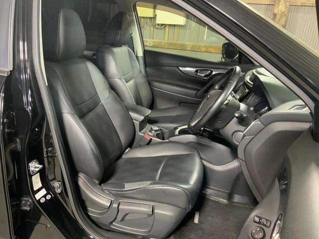 エクストレイル ２０Ｘ　ブラックエクストリーマーＸ　４ＷＤ　ドライブレコーダー　クリアランスソナー　サンルーフ　ＴＶ　オートライト　ＬＥＤヘッドランプ　アルミホイール　スマートキー　シートヒーター　ＣＶＴ　盗難防止システム　衝突安全ボディ　ＣＤ（26枚目）