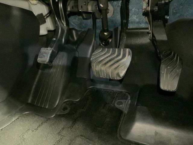 エクストレイル ２０Ｘ　ブラックエクストリーマーＸ　４ＷＤ　ドライブレコーダー　クリアランスソナー　サンルーフ　ＴＶ　オートライト　ＬＥＤヘッドランプ　アルミホイール　スマートキー　シートヒーター　ＣＶＴ　盗難防止システム　衝突安全ボディ　ＣＤ（29枚目）