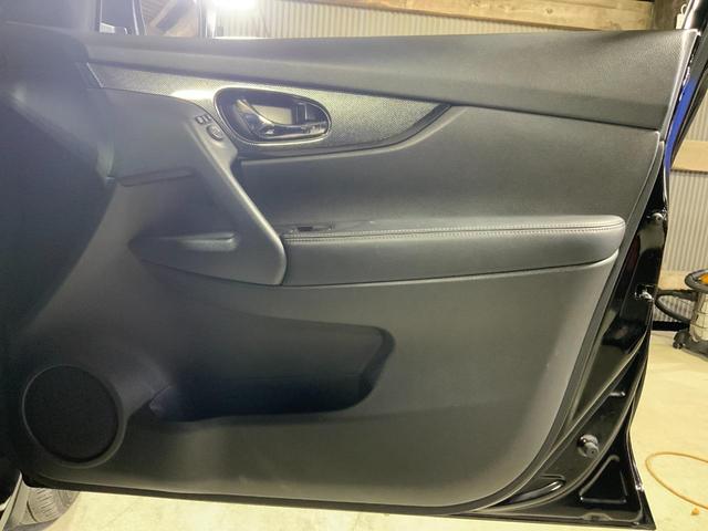 エクストレイル ２０Ｘ　ブラックエクストリーマーＸ　４ＷＤ　ドライブレコーダー　クリアランスソナー　サンルーフ　ＴＶ　オートライト　ＬＥＤヘッドランプ　アルミホイール　スマートキー　シートヒーター　ＣＶＴ　盗難防止システム　衝突安全ボディ　ＣＤ（49枚目）