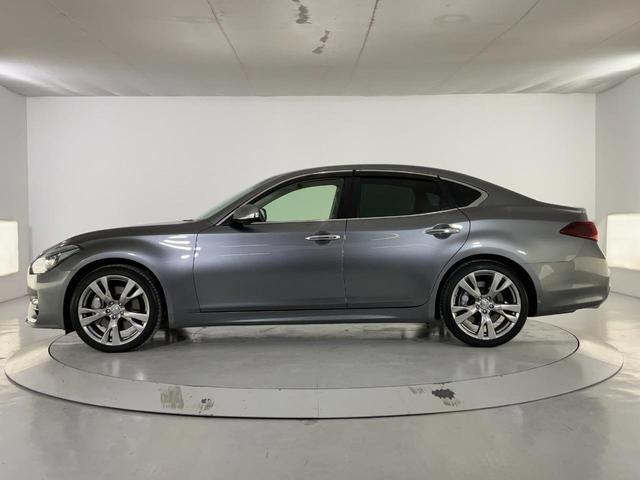 フーガ ３７０ＧＴ　タイプＳ　ドライブレコーダー　ＥＴＣ　クリアランスソナー　レーンアシスト　オートクルーズコントロール　衝突被害軽減システム　全周囲カメラ　アルミホイール　オートライト　ＬＥＤヘッドランプ　ＡＴ　シートエアコン（4枚目）