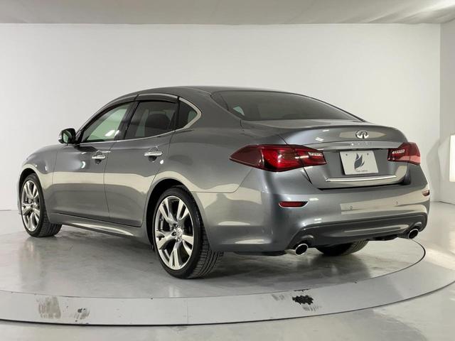 フーガ ３７０ＧＴ　タイプＳ　ドライブレコーダー　ＥＴＣ　クリアランスソナー　レーンアシスト　オートクルーズコントロール　衝突被害軽減システム　全周囲カメラ　アルミホイール　オートライト　ＬＥＤヘッドランプ　ＡＴ　シートエアコン（5枚目）