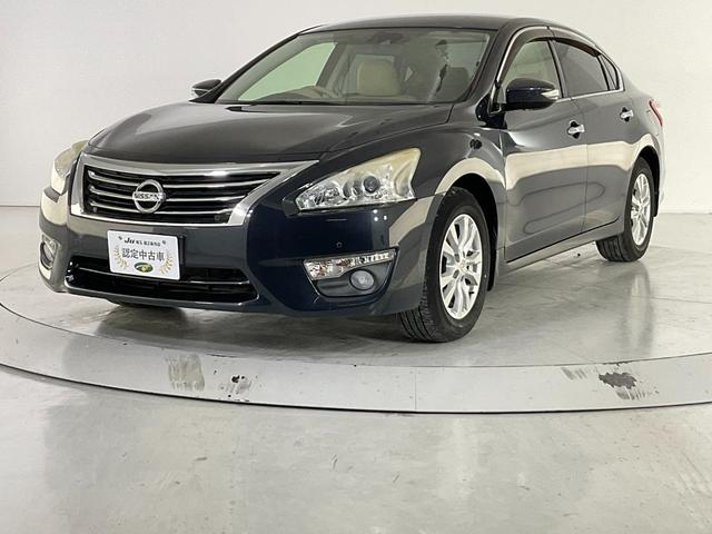 ティアナ ＸＬ　純正ナビ／Ｂカメラ／衝突軽減ブレーキ／踏み間違い防止／ＨＩＤヘッドランプ／オートライト／フォグランプ／左右独立ＡＡＣ／純正１６インチＡＷ／Ｐシート／助手席パワーオットマン／キーレス・プッシュスタート（2枚目）