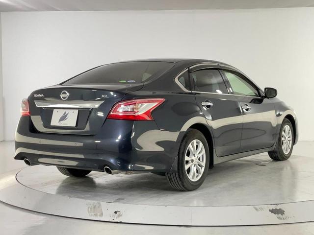 ティアナ ＸＬ　純正ナビ／Ｂカメラ／衝突軽減ブレーキ／踏み間違い防止／ＨＩＤヘッドランプ／オートライト／フォグランプ／左右独立ＡＡＣ／純正１６インチＡＷ／Ｐシート／助手席パワーオットマン／キーレス・プッシュスタート（7枚目）