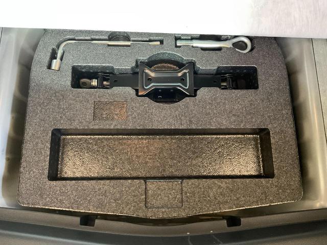 ティアナ ＸＬ　純正ナビ／Ｂカメラ／衝突軽減ブレーキ／踏み間違い防止／ＨＩＤヘッドランプ／オートライト／フォグランプ／左右独立ＡＡＣ／純正１６インチＡＷ／Ｐシート／助手席パワーオットマン／キーレス・プッシュスタート（52枚目）