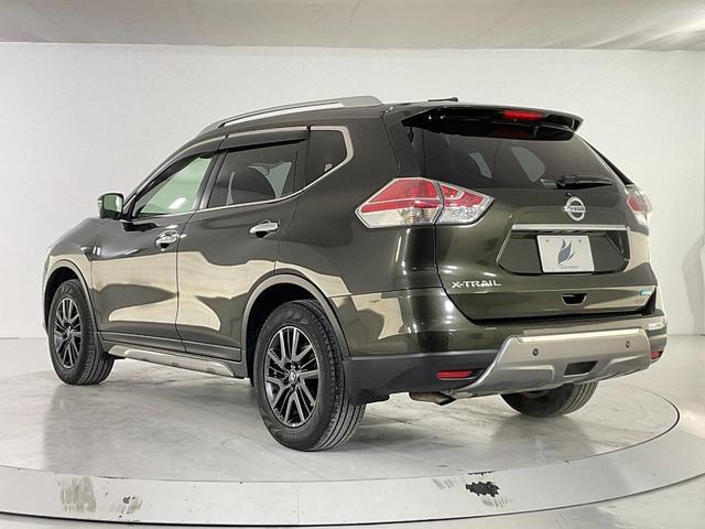 エクストレイル ２０ＸｔブラックエクストリーマＸエマジェンシブレキＰ　３列７人乗／純正コネクトナビ／アラウンドビュー／ＥＴＣ／衝突軽減／クルコン／踏み間違い防止／ＬＤＷ／オートＢドア／パーキングアシスト／ＬＥＤヘッドランプ／オートライト／防水シート／純正１７インチＡＷ（5枚目）