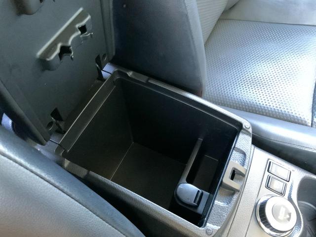 エクストレイル ２０ＸｔブラックエクストリーマＸエマジェンシブレキＰ　３列７人乗／純正コネクトナビ／アラウンドビュー／ＥＴＣ／衝突軽減／クルコン／踏み間違い防止／ＬＤＷ／オートＢドア／パーキングアシスト／ＬＥＤヘッドランプ／オートライト／防水シート／純正１７インチＡＷ（43枚目）