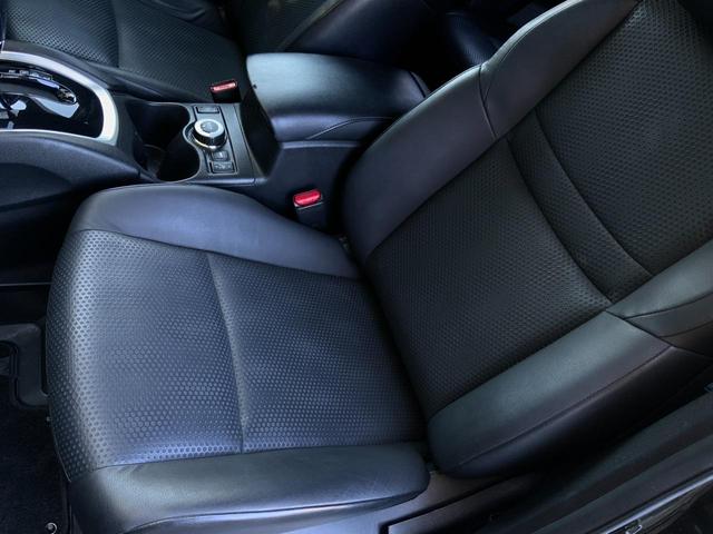 エクストレイル ２０ＸｔブラックエクストリーマＸエマジェンシブレキＰ　３列７人乗／純正コネクトナビ／アラウンドビュー／ＥＴＣ／衝突軽減／クルコン／踏み間違い防止／ＬＤＷ／オートＢドア／パーキングアシスト／ＬＥＤヘッドランプ／オートライト／防水シート／純正１７インチＡＷ（45枚目）