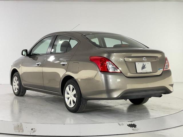 ラティオ Ｇ　後期型／バンパーメッキ加飾／バニティミラー／プッシュ式ＡＡＣ／インテリジェントキー／プッシュエンジンスタート／純正メモリーナビ／フルセグ／ＣＤ／Ｂｌｕｅｔｏｏｔｈ／ＥＴＣ（5枚目）