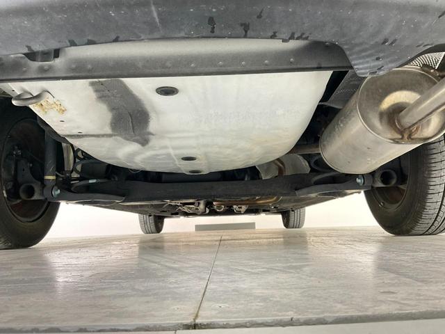 ラティオ Ｇ　後期型／バンパーメッキ加飾／バニティミラー／プッシュ式ＡＡＣ／インテリジェントキー／プッシュエンジンスタート／純正メモリーナビ／フルセグ／ＣＤ／Ｂｌｕｅｔｏｏｔｈ／ＥＴＣ（13枚目）