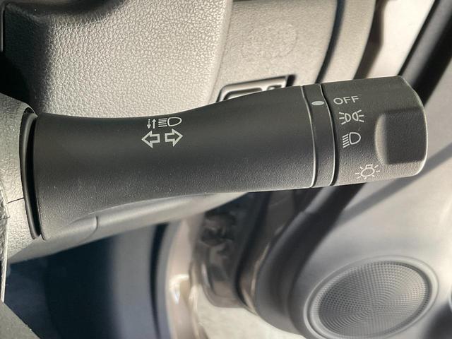 ラティオ Ｇ　後期型／バンパーメッキ加飾／バニティミラー／プッシュ式ＡＡＣ／インテリジェントキー／プッシュエンジンスタート／純正メモリーナビ／フルセグ／ＣＤ／Ｂｌｕｅｔｏｏｔｈ／ＥＴＣ（17枚目）