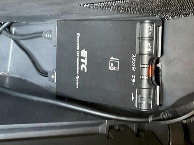 ラティオ Ｇ　後期型／バンパーメッキ加飾／バニティミラー／プッシュ式ＡＡＣ／インテリジェントキー／プッシュエンジンスタート／純正メモリーナビ／フルセグ／ＣＤ／Ｂｌｕｅｔｏｏｔｈ／ＥＴＣ（19枚目）