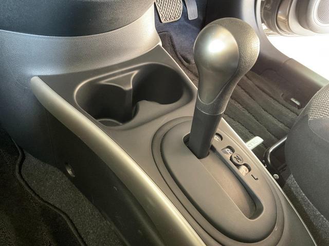 ラティオ Ｇ　後期型／バンパーメッキ加飾／バニティミラー／プッシュ式ＡＡＣ／インテリジェントキー／プッシュエンジンスタート／純正メモリーナビ／フルセグ／ＣＤ／Ｂｌｕｅｔｏｏｔｈ／ＥＴＣ（20枚目）