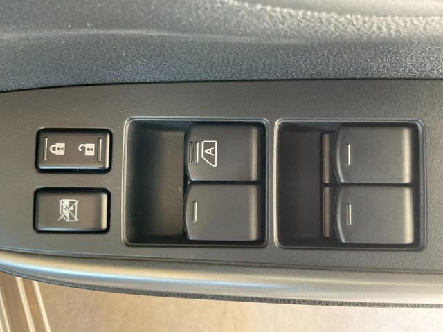 ラティオ Ｇ　後期型／バンパーメッキ加飾／バニティミラー／プッシュ式ＡＡＣ／インテリジェントキー／プッシュエンジンスタート／純正メモリーナビ／フルセグ／ＣＤ／Ｂｌｕｅｔｏｏｔｈ／ＥＴＣ（22枚目）