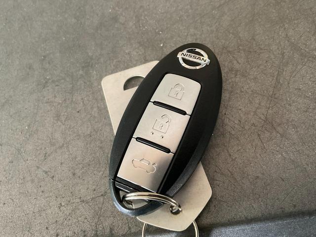 ラティオ Ｇ　後期型／バンパーメッキ加飾／バニティミラー／プッシュ式ＡＡＣ／インテリジェントキー／プッシュエンジンスタート／純正メモリーナビ／フルセグ／ＣＤ／Ｂｌｕｅｔｏｏｔｈ／ＥＴＣ（23枚目）